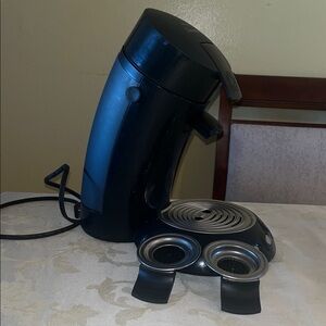 Fhilips Senseo Black Coffee Maker with Accessories